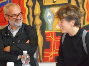 Riccardo Massai con Maria Pecchioli, l'artista che ha realizzato la figura simbolo della stagione teatrale